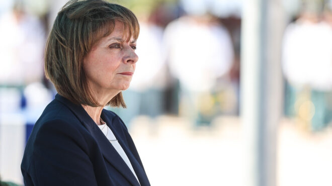 σακελλαροπούλου-οι-πιλότοι-θυσιάστη-562538530