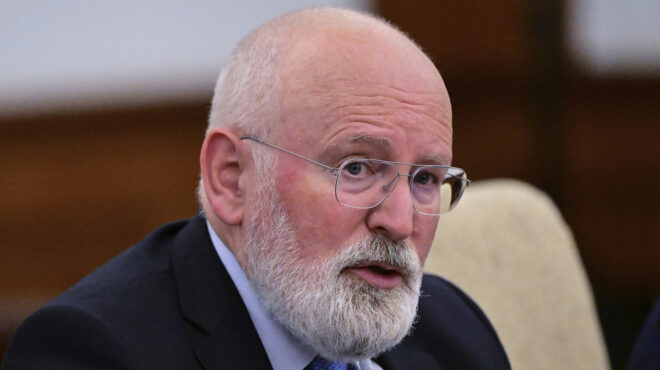 κομισιόν-προς-παραίτηση-ο-φρανς-τίμερ-562530649