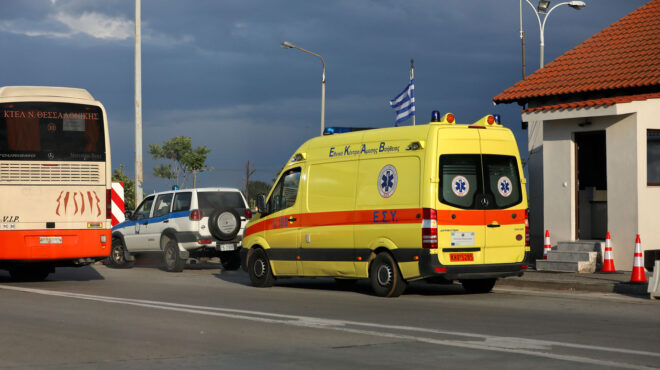 θεσσαλονίκη-καραμπόλα-με-υλικές-ζημι-562500970