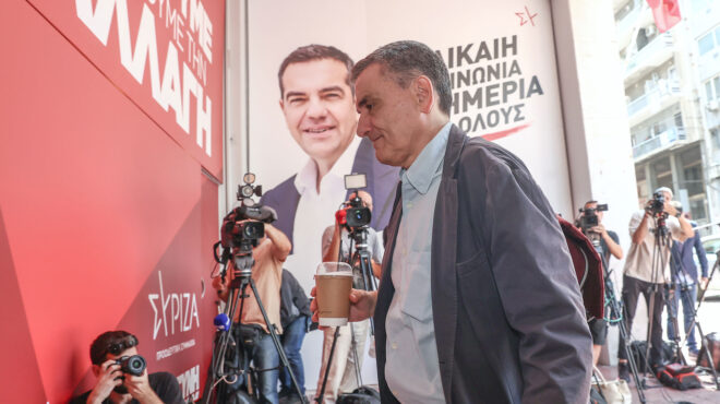 μικροί-εμφύλιοι-στον-συριζα-562504576