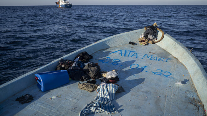 τυνησία-οι-λιμενικοί-έχουν-ανασύρει-901-562540894