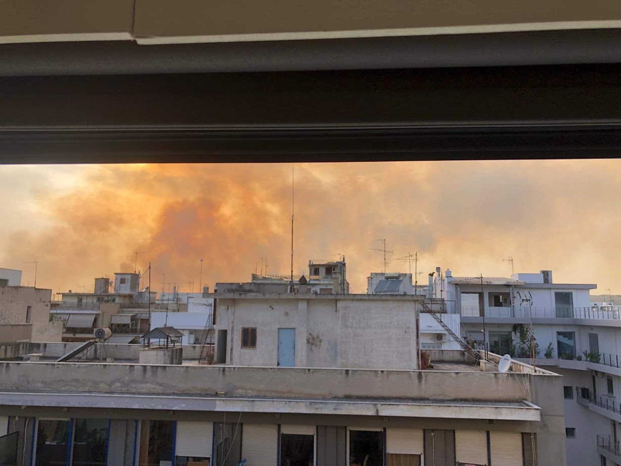 Φωτιές στις πόλεις: «Στις ακραίες συνθήκες δεν είμαστε ασφαλείς πουθενά»-1