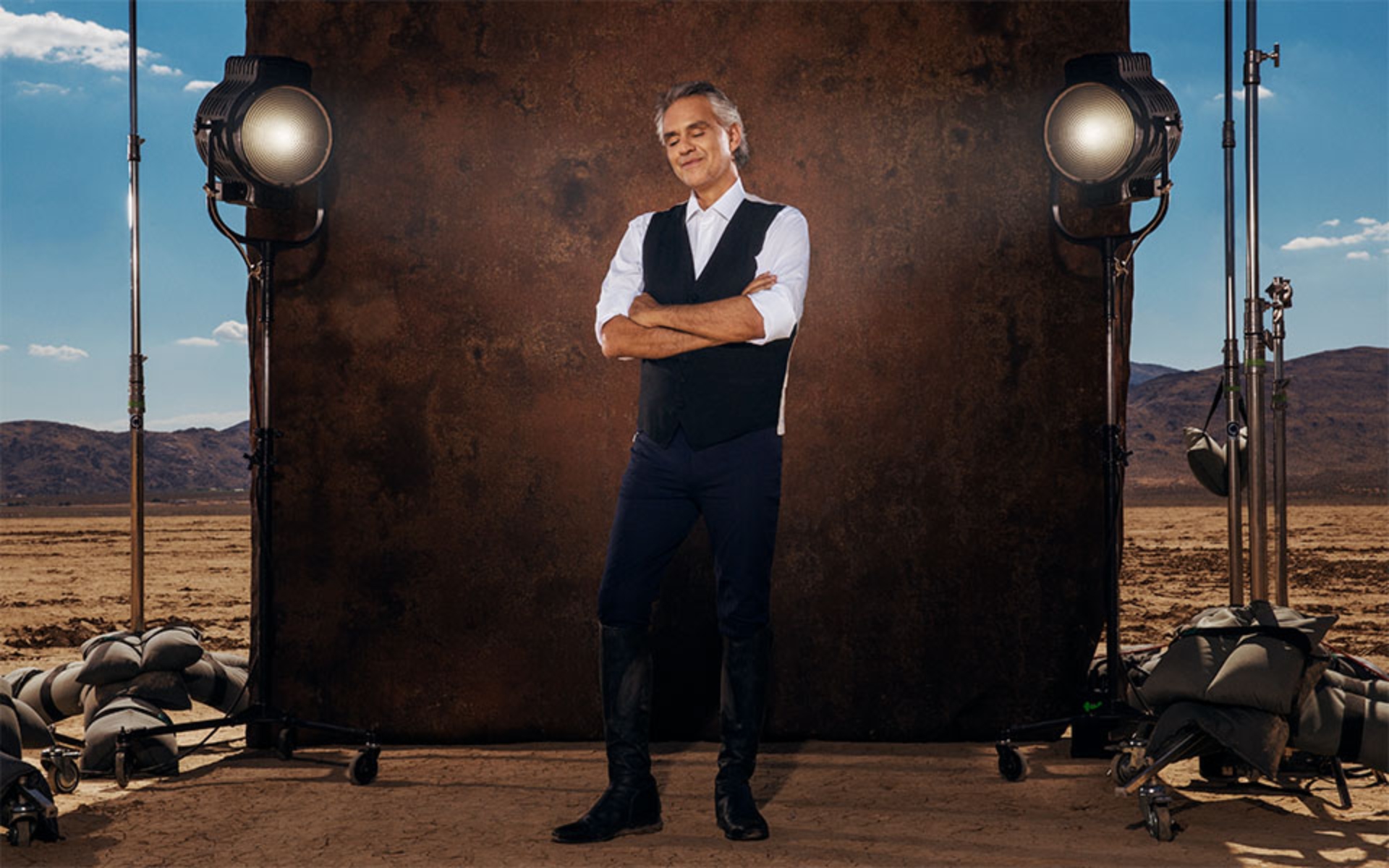 Αντρέα Μποτσέλι: «Στην Ελλάδα νιώθω ότι βρίσκομαι μπροστά σε ένα κοινό μορφωμένο και γενναιόδωρο»-1