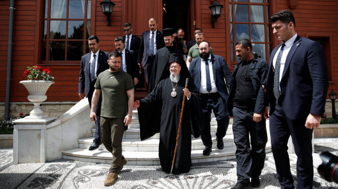 στο-φανάρι-ο-ζελένσκι-συναντήθηκε-μ-562511920