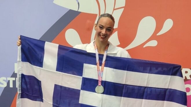 ευρωπαϊκό-νεανίδων-ασημένιο-μετάλλι-562556521