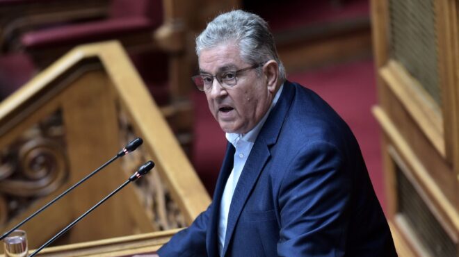 στο-νοσοκομείο-εκτάκτως-ο-δημήτρης-κο-562591426