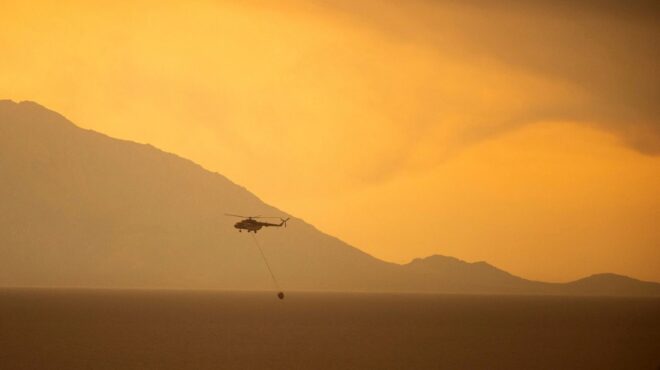 μαίνεται-για-13η-μέρα-η-πυρκαγιά-στη-δαδ-562591273