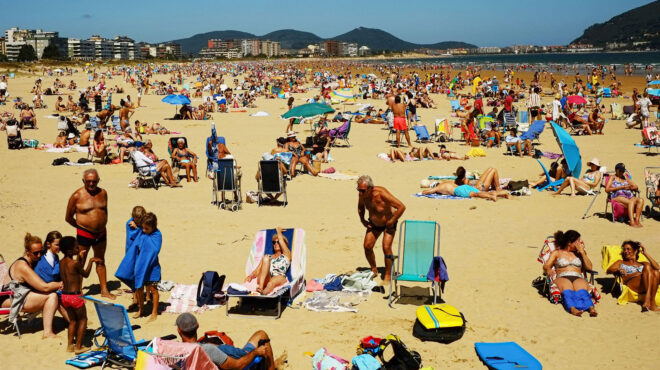 εντός-και-εκτός-το-κρεβάτι-στο-υπουργε-562561630