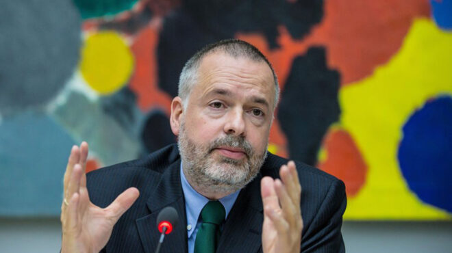 βρετανικό-μουσείο-παραιτήθηκε-ο-διευ-562583110