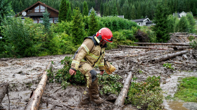 πλημμύρες-στη-νορβηγίαπάνω-από-4-000-άνθρ-562562419