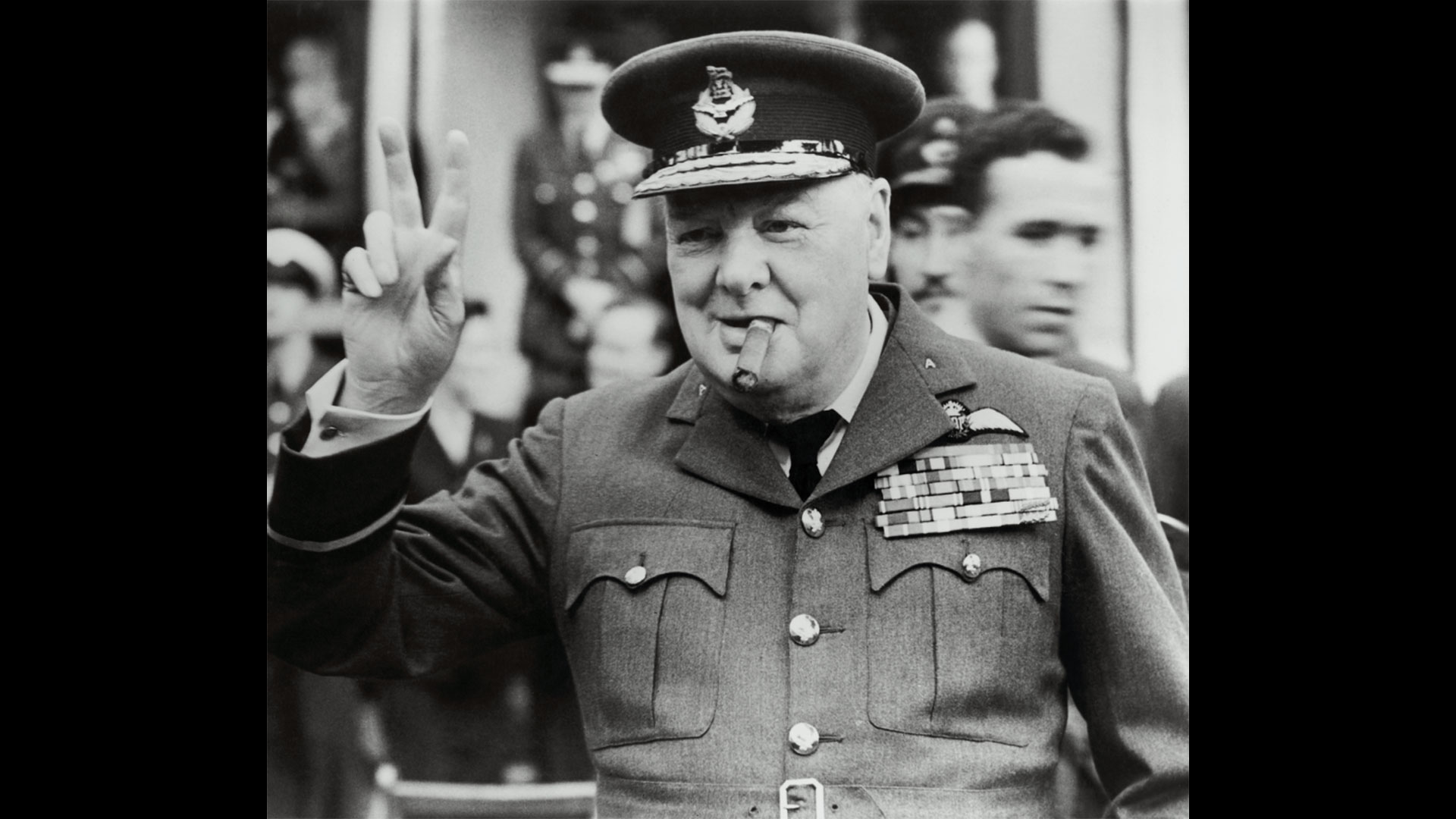 ουίνστον-τσώρτσιλ-ο-πατέρας-της-συμμα-562580872