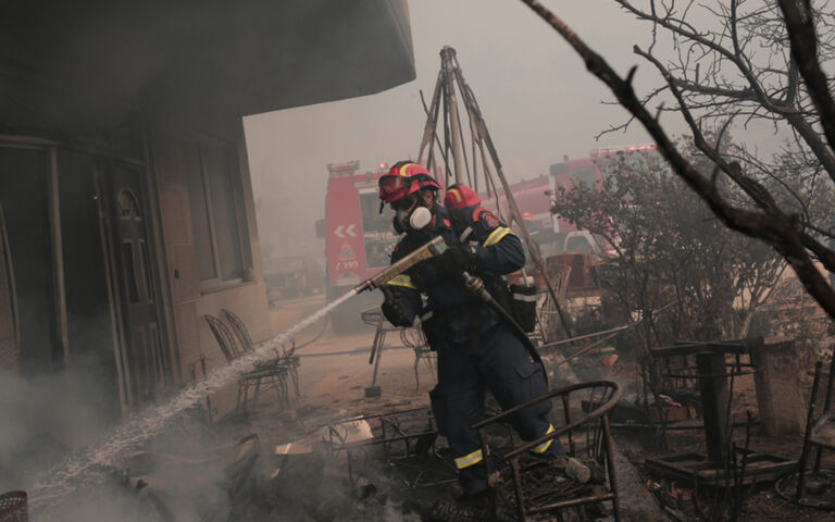 φωτιές-λεπτό-προς-λεπτό-οι-εξελίξεις-α-562578643