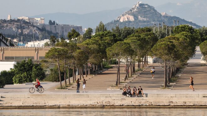 η-αθήνα-αποχαιρετά-τις-ήσυχες-ημέρες-τ-562573177