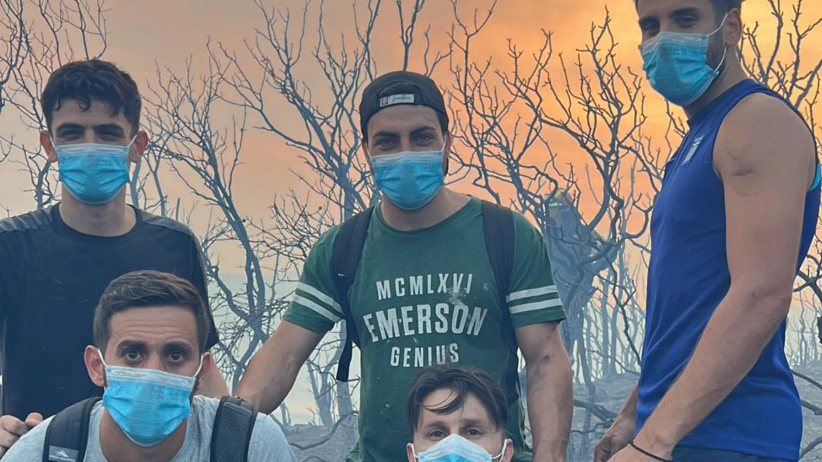 εκείνη-την-ώρα-προπονητές-μας-ήταν-οι-562579789