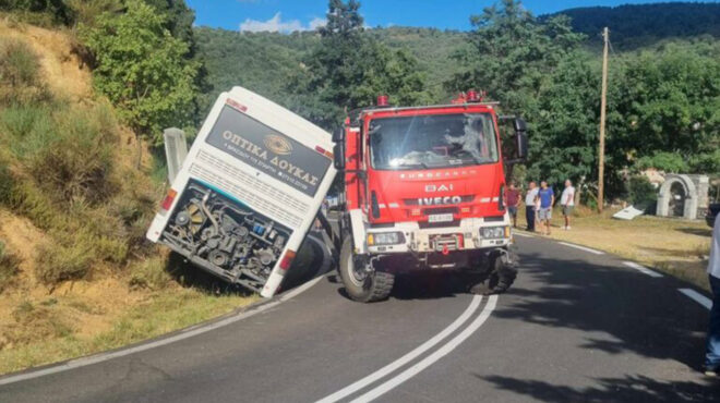 λακωνία-λεωφορείο-έπεσε-σε-χαντάκι-562590370