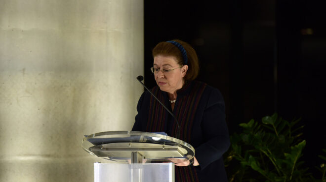 λ-μενδώνη-καταρρέει-το-τελευταίο-επιχ-562588525