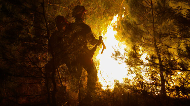 μια-προσαγωγή-για-εμπρησμό-στην-τρίπο-562558375