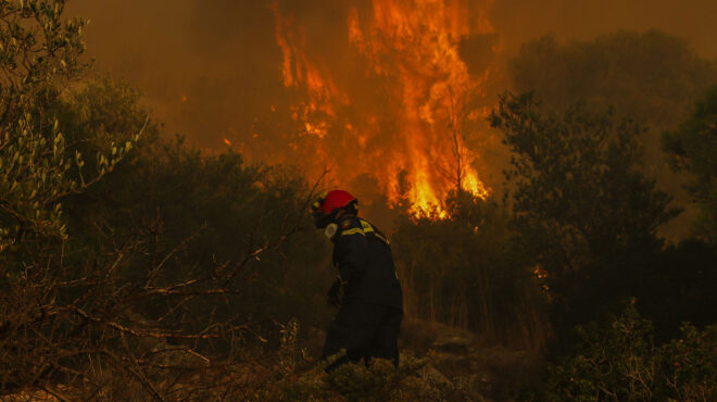 εβρος-μάχη-με-τις-φλόγες-για-13η-μέρα-μ-562591789