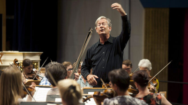 το-χαστούκι-του-σερ-τζον-οι-ακρότητες-τ-562585138