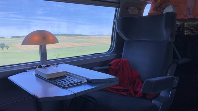 οι-ευρωπαίοι-στρέφονται-στα-τρένα-562572709