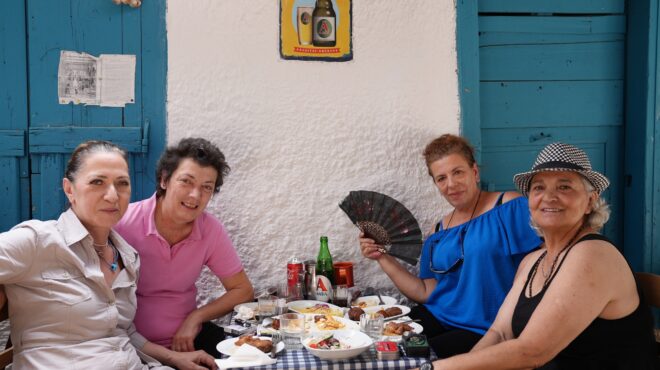 περίμενες-το-επισκεπτήριο-για-να-δεις-562565083