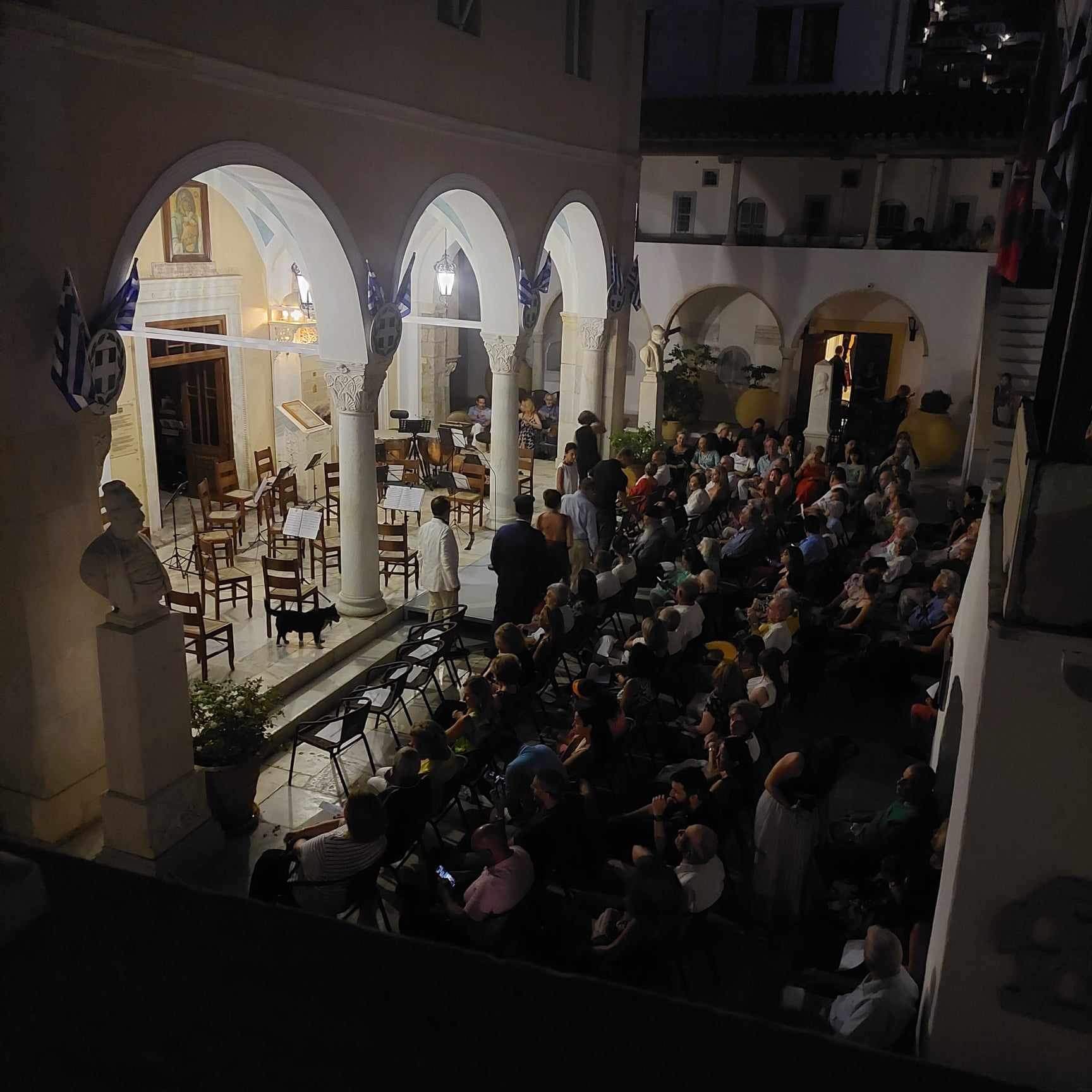 Ο Ιάπωνας σολίστ Τατσούκι Ναρίτα μάγεψε το κοινό της Υδρας με το Tartini του-2