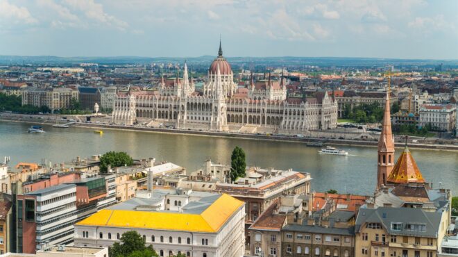 σε-αναζήτηση-ξένων-εργατικών-χεριών-κ-562580446