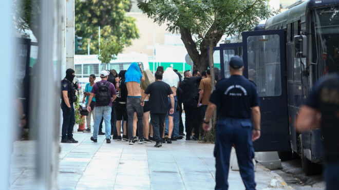 κυβέρνηση-η-ασφάλεια-στο-επίκεντρο-562568134