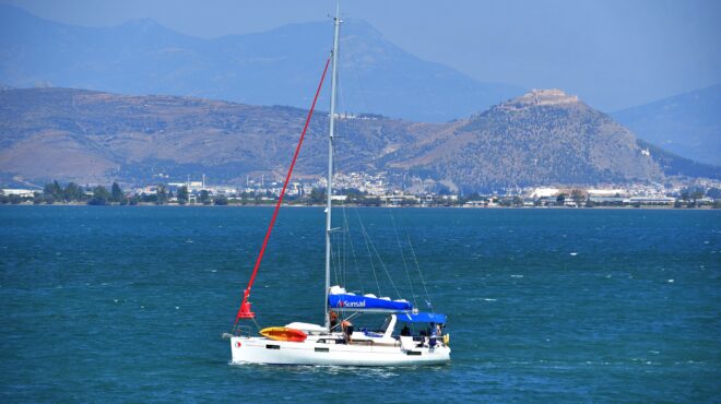 εντός-και-εκτός-παράταση-της-κράτησης-562575961