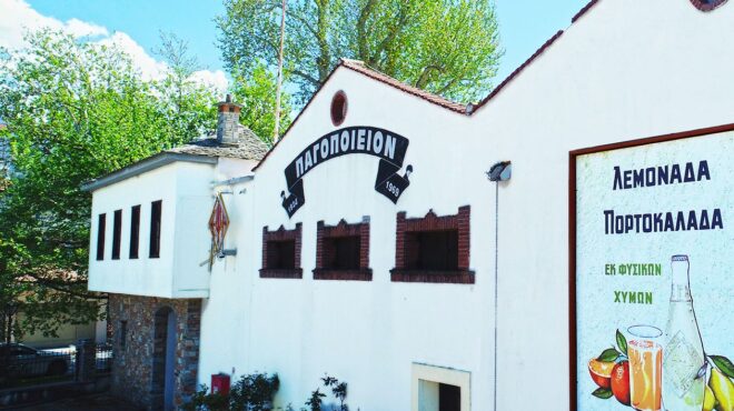 η-μάχη-στην-αγορά-αναψυκτικών-και-χυμώ-562551823