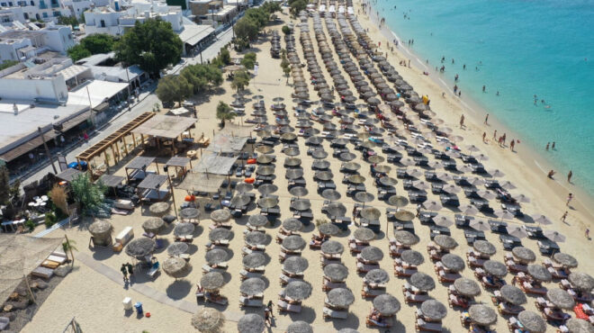 φουντώνει-το-κίνημα-της-πετσέτας-στ-562549609