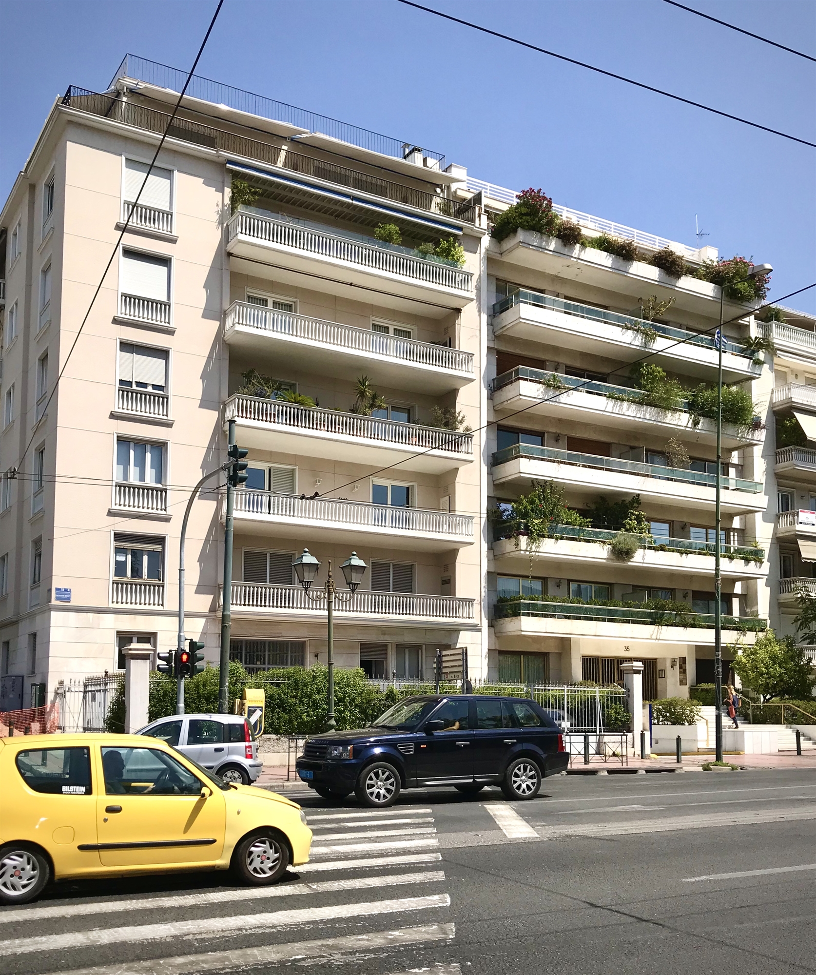 Η ανάδυση της αόρατης Αθήνας: Ζωντανεύουν τα παλιά μέγαρα του κέντρου-5