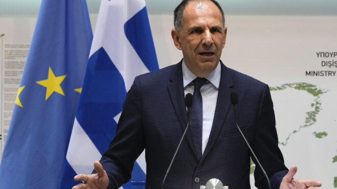 επικοινωνία-γεραπετρίτη-με-τον-υπουρ-562564063