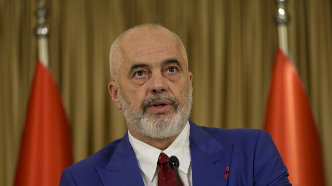 ράμα-ο-μπελέρης-λογοδοτεί-στην-αλβανι-562590469