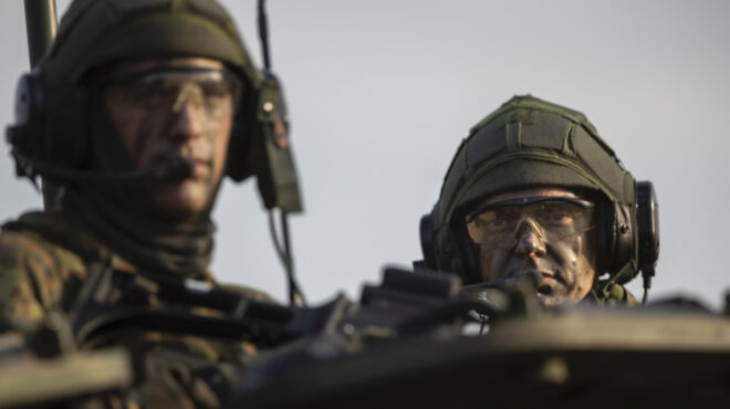 συνελήφθη-αξιωματικός-των-γερμανικώ-562560670