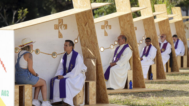 εξομολόγηση-562549420