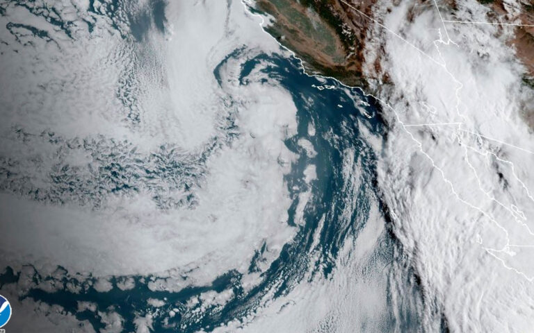 Τυφώνας Χίλαρι: Προειδοποίηση για καταστροφικές πλημμύρες – Σε επιφυλακή οι Αρχές