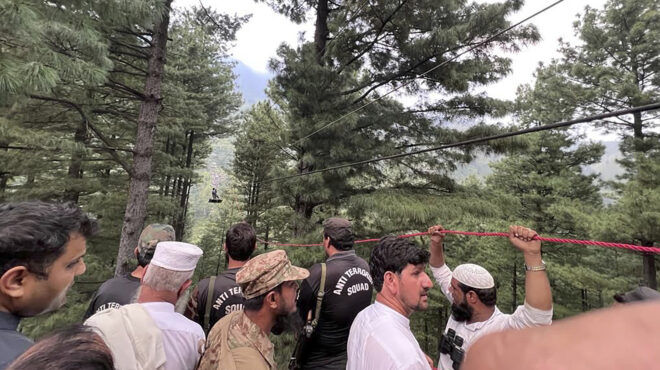 πακιστάν-απεγκλωβίστηκαν-οι-μαθητές-562577818