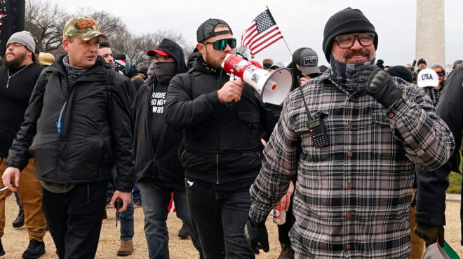 εισβολή-στο-καπιτώλιο-κάθειρξη-17-ετών-562592413
