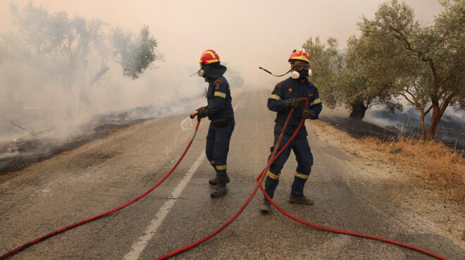 φωτιά-στον-ασπρόπυργο-συναγερμός-στη-562576876