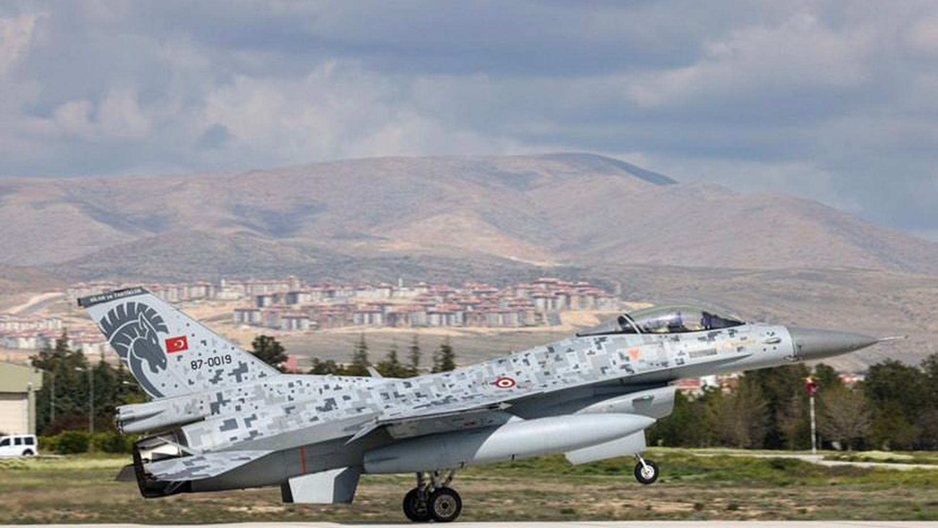 Πρόγραμμα αναβάθμισης τουρκικών F-16 εν αναμονή των Viper-1