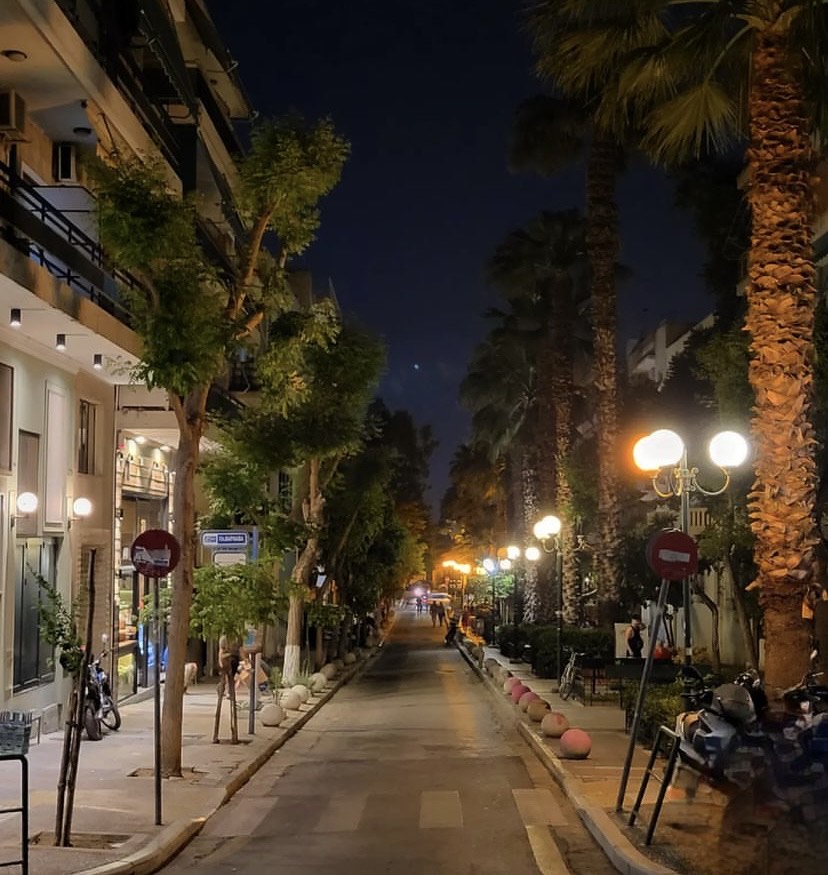 Δεκαπενταύγουστο στην Αθήνα, διακοπές τον Σεπτέμβρη-3