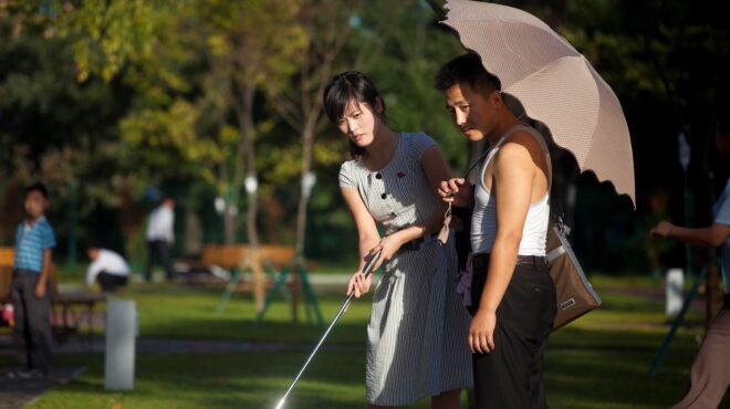 βόρεια-κορέα-η-πιονγκγιάνγκ-ανοίγει-562560451