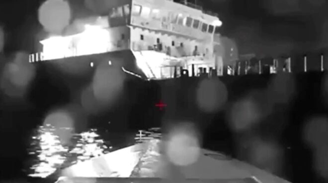 η-ουκρανία-κηρύσσει-πόλεμο-στη-ρωσικ-562556527