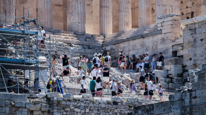 οι-τουρίστες-κόντρα-σε-προβλέψεις-ε-562561726