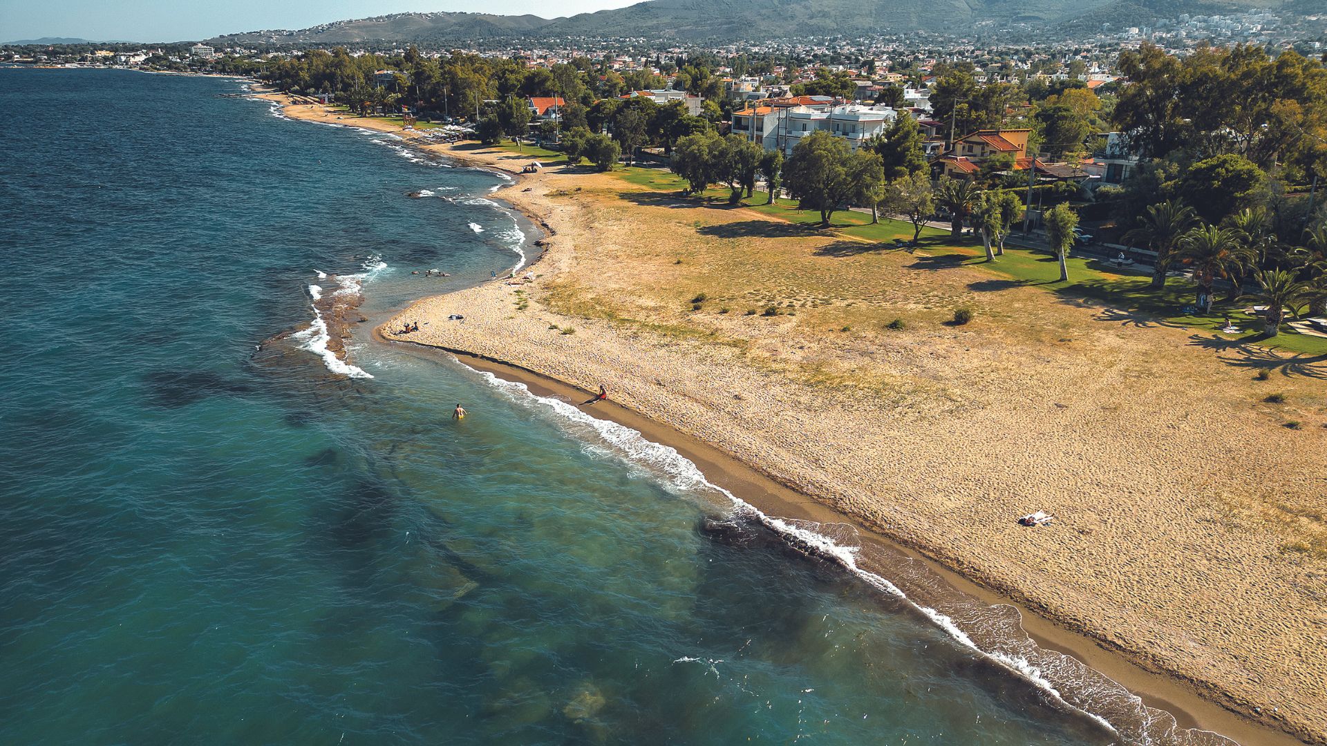 Beach-hopping στις ελεύθερες παραλίες της Αττικής-7