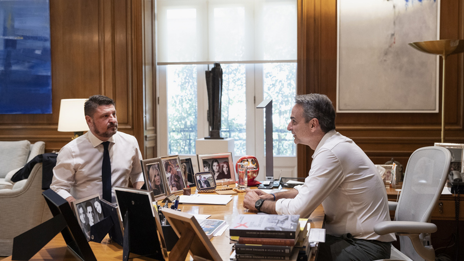 Μητσοτάκης: Συνάντηση με τον υποψήφιο περιφερειάρχη Αττικής, Νίκο Χαρδαλιά-1