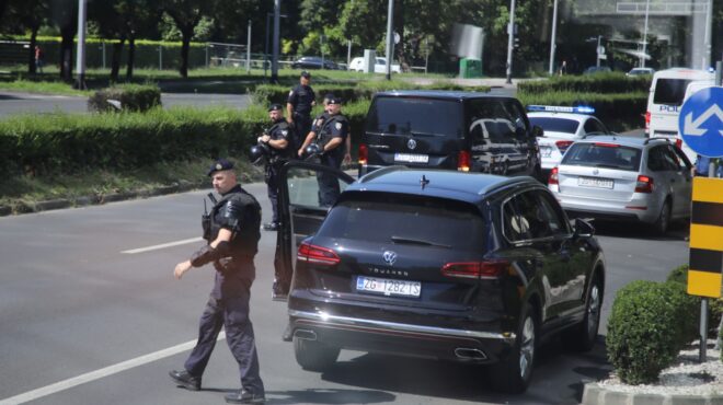 υπό-δρακόντεια-μέτρα-ασφαλείας-η-άφιξ-562567072