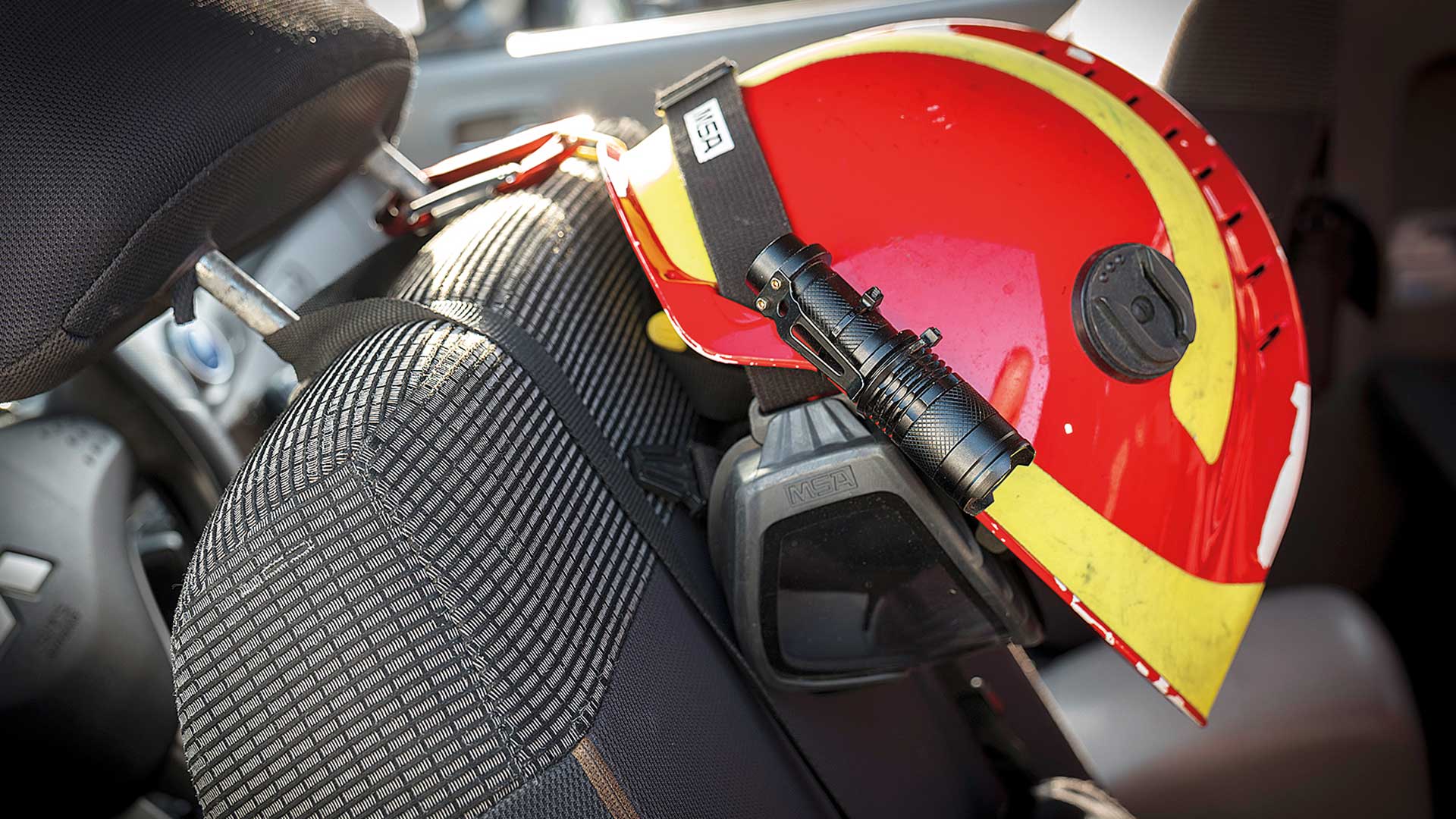 Στην Πάρνηθα, μια αλυσίδα εθελοντών προστατεύει το πολύπαθο βουνό από τις πυρκαγιές-7