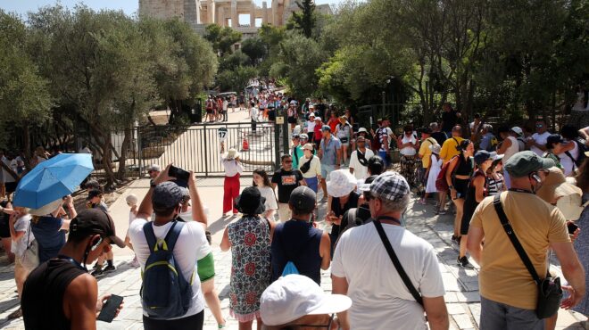 μεγάλες-ανατροπές-στον-ελληνικό-τουρ-562584520